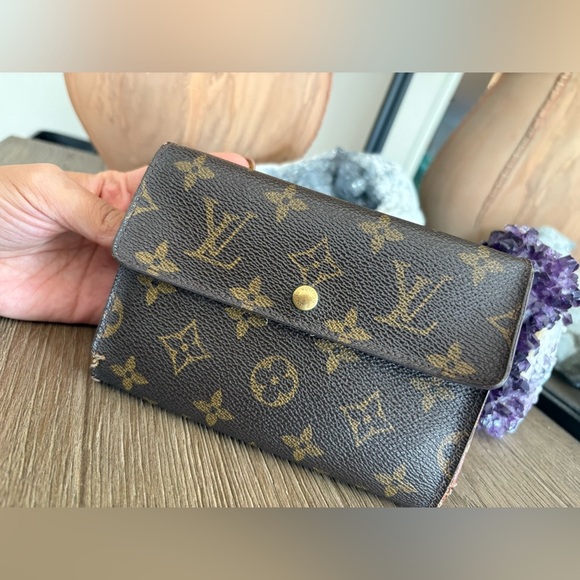 Louis Vuitton Handbags - Louis Vuitton Brown Monogram Wallet